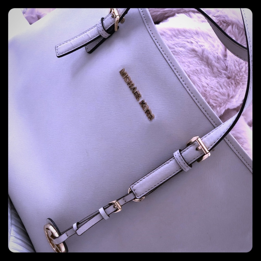 Cream Michal Kors Purse